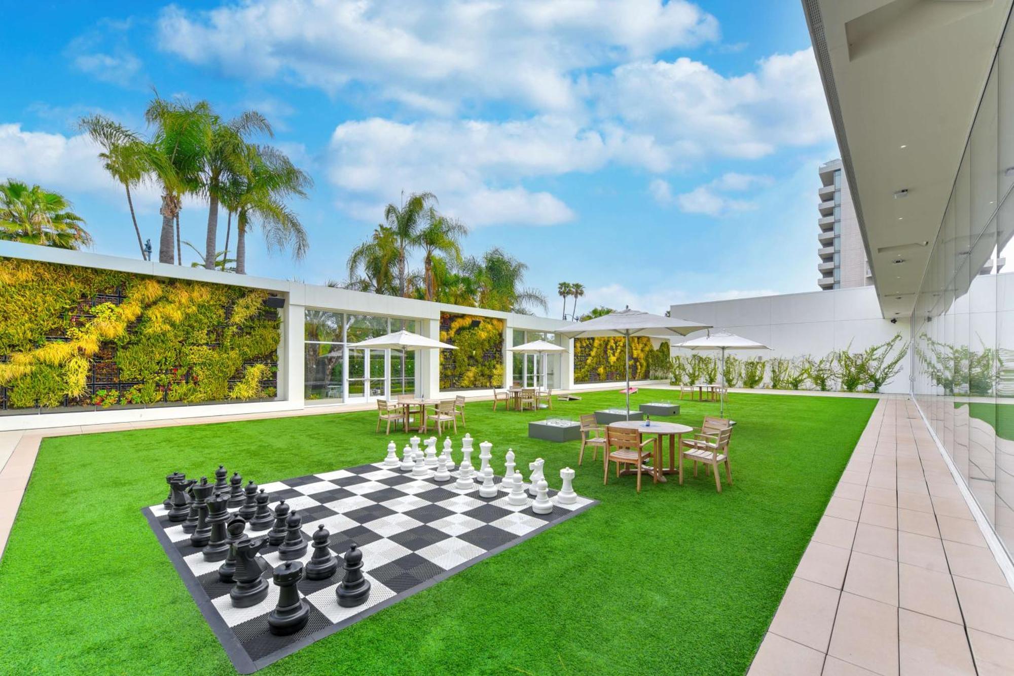 The Beverly Hilton Los Angeles Bagian luar foto